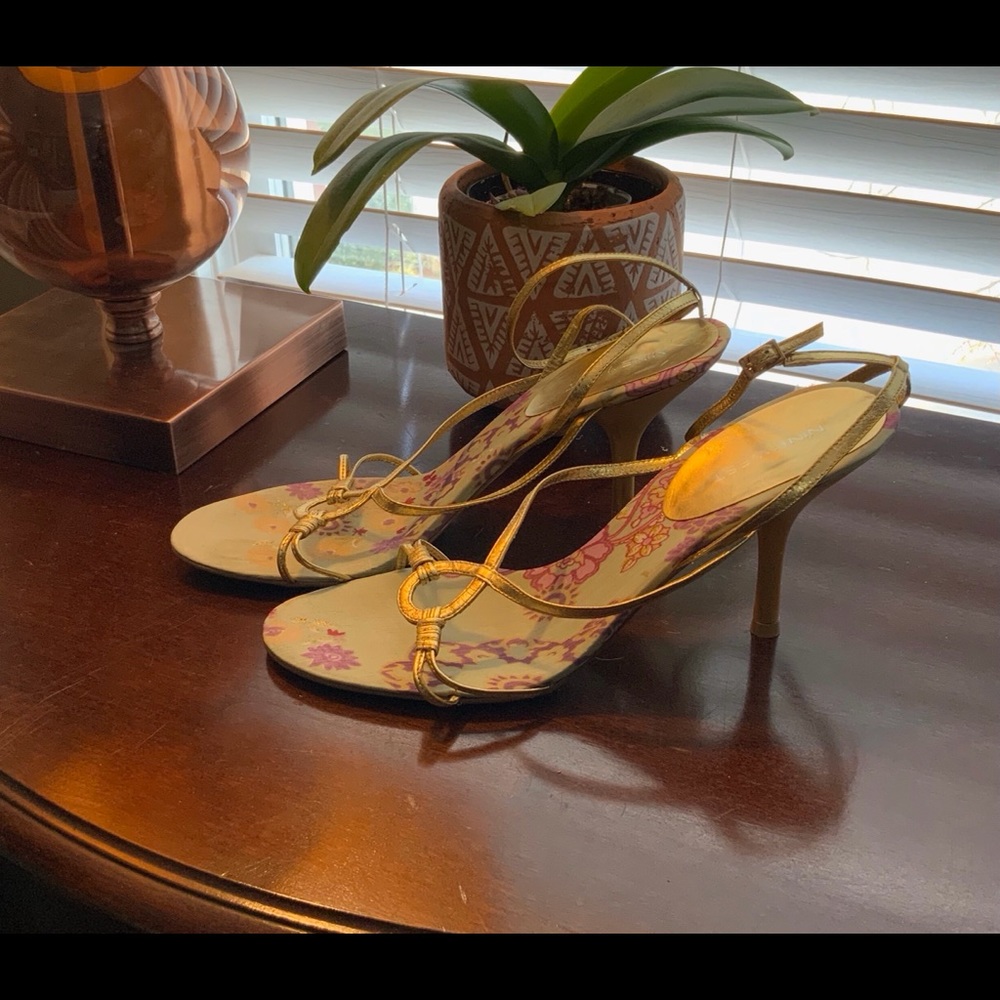 Nine West Floral Heels - Picture 4 of 11